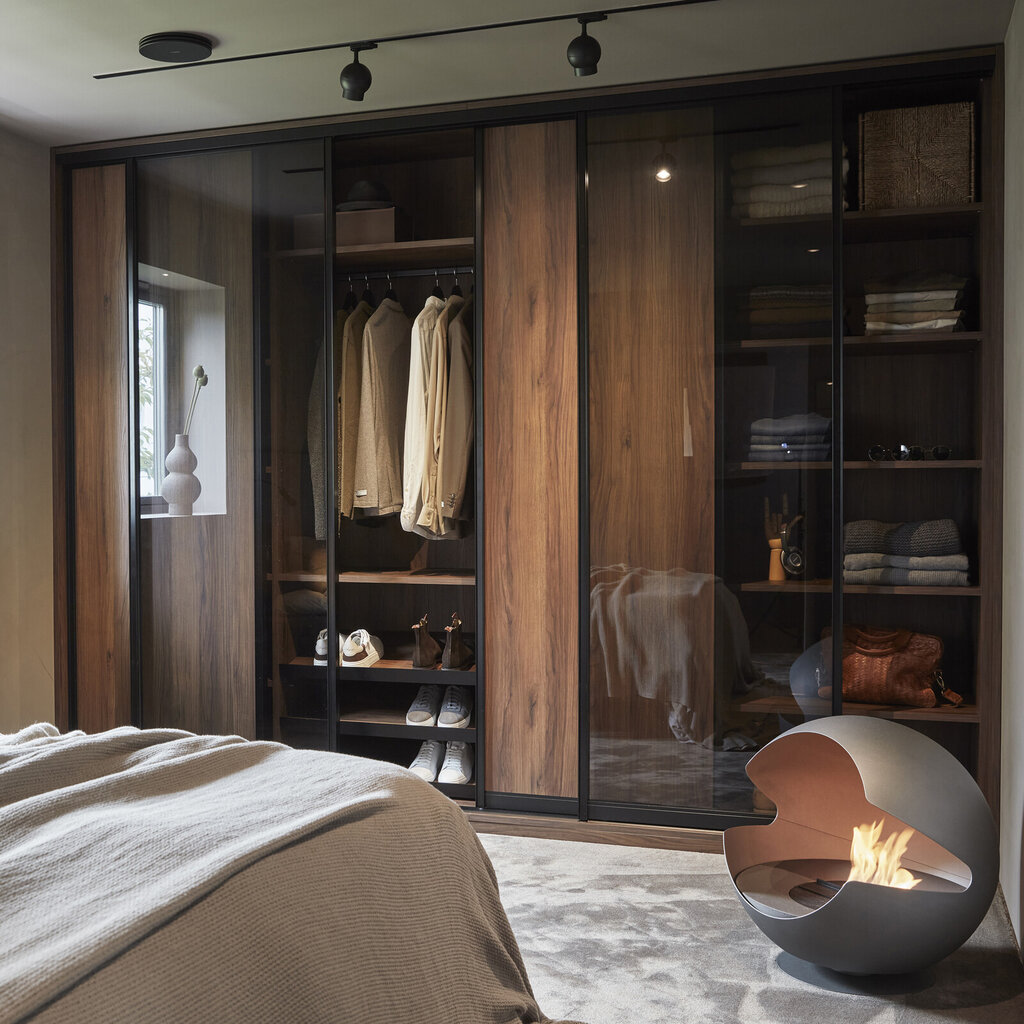 Garderobe skyvedører Frontrow