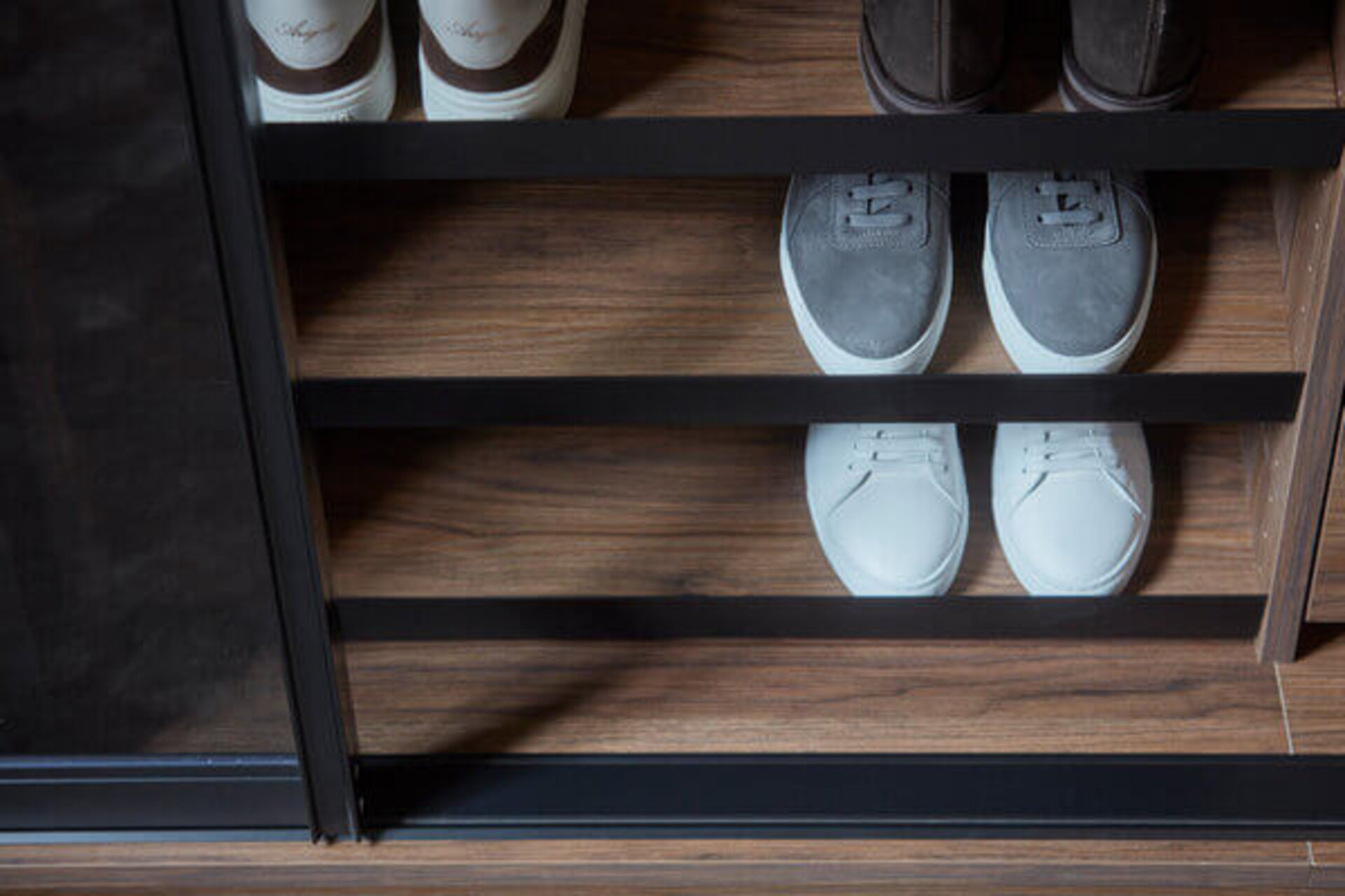 Garderobeinnredning skohylle Garderobeinnredning skohylle