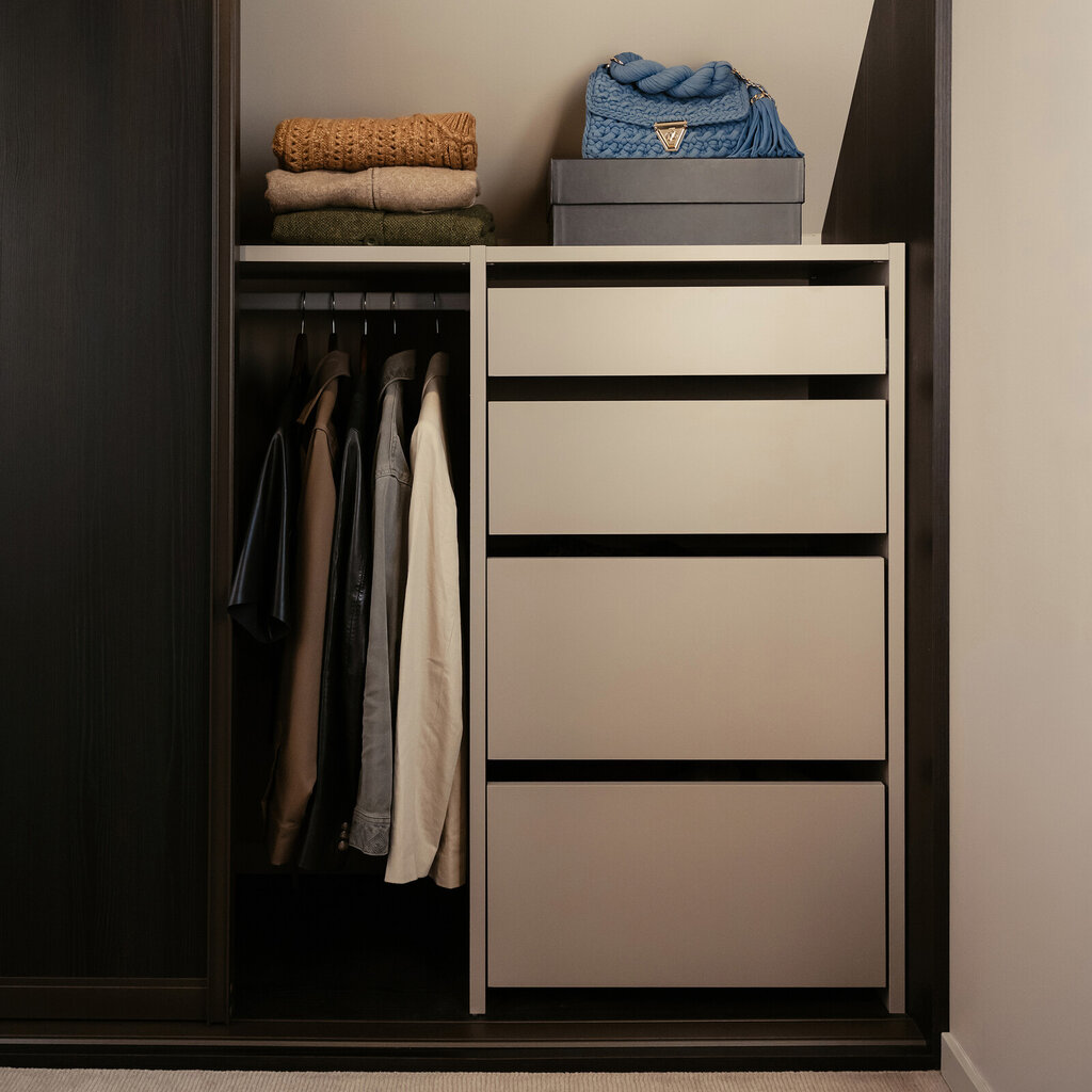 Garderobeinnredning skuffe lav høy