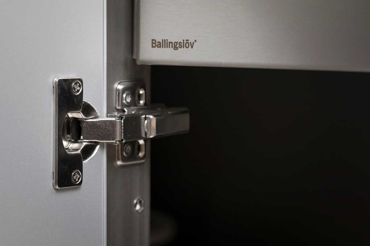 hengsler til utekjøkkenet