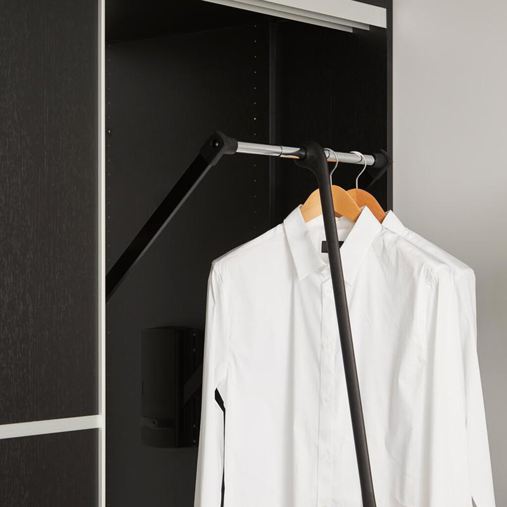 Garderobeinnredning klesstang nedfellbare