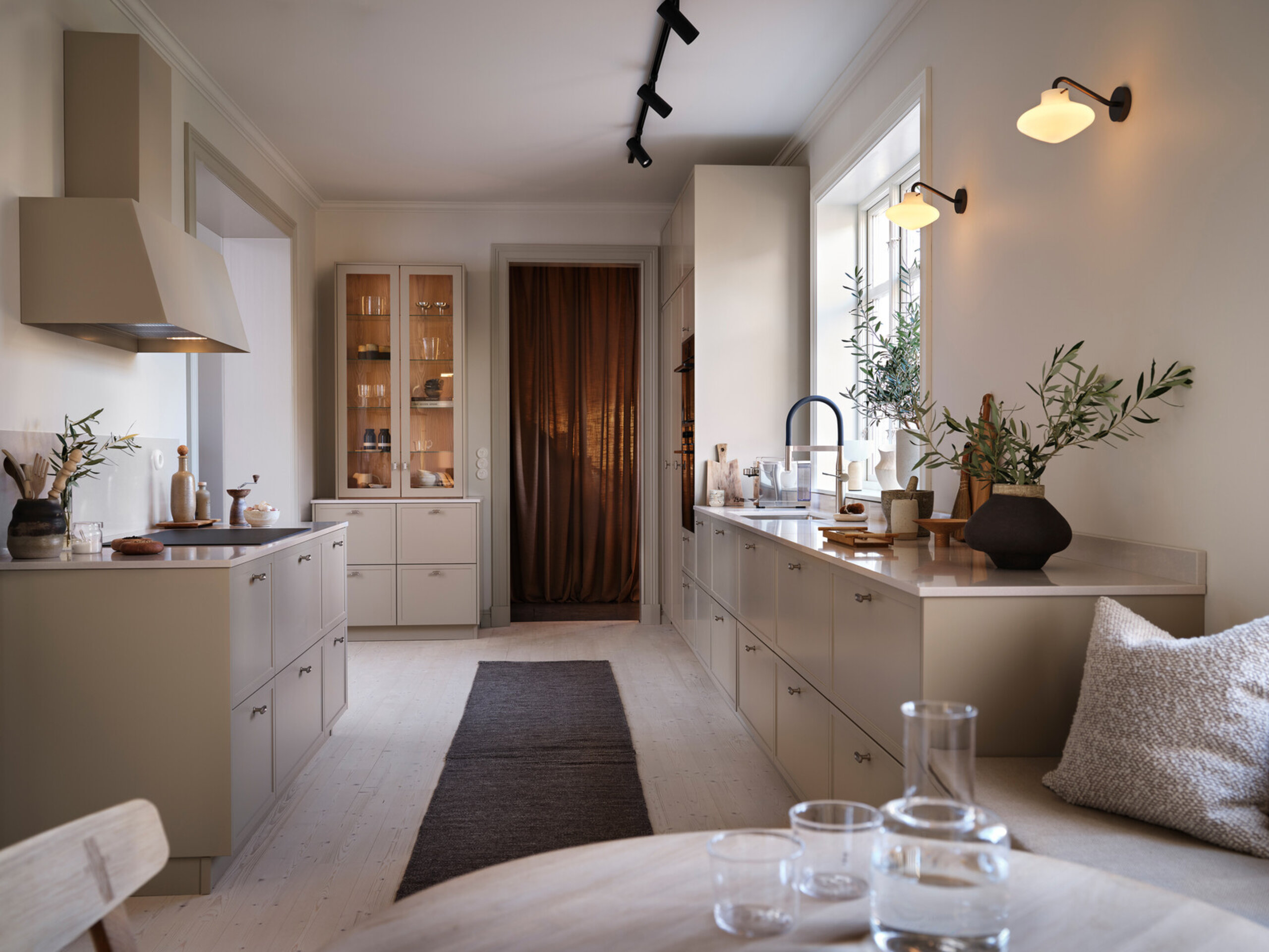 Kjøkkeninspirasjon Aroma mørkebeige Kjøkkeninspirasjon Aroma mørkebeige
