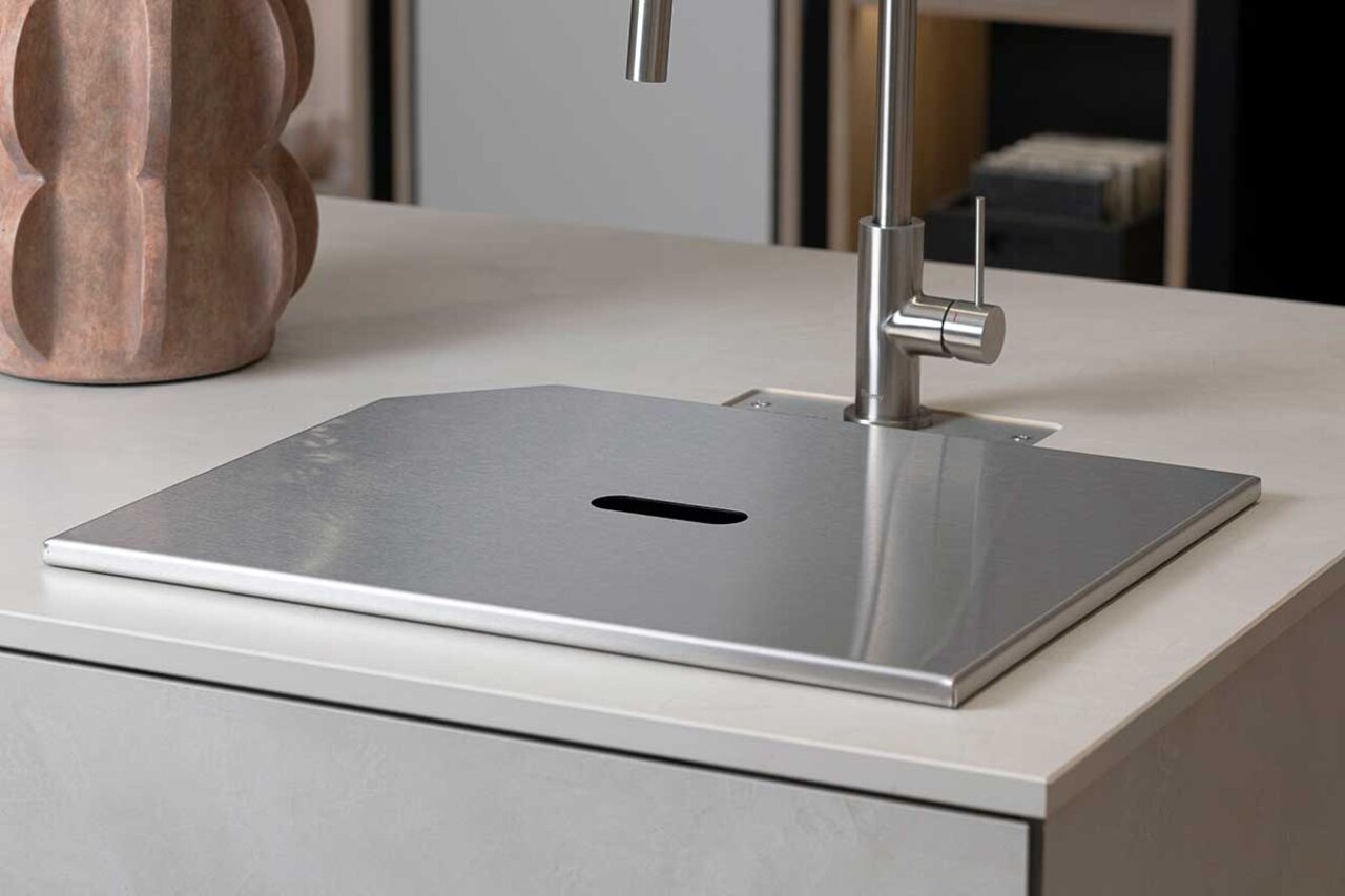 lokk til utekjøkkenets vask