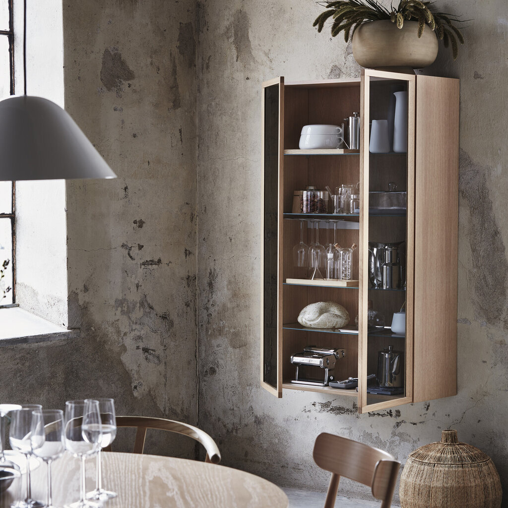 Aksentskap Lounge eik hvitpigmentert uten benstativ