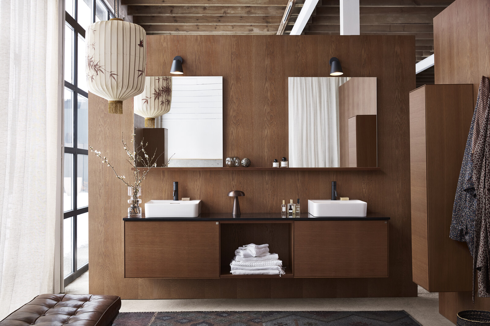 Baderomsinspirasjon Vanity eik beis lysebrun Baderomsinspirasjon Vanity eik beis lysebrun