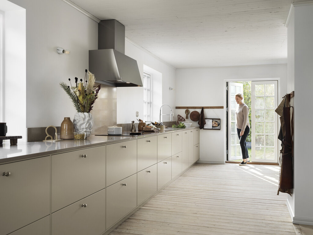 Kjøkkeninspirasjon Bistro østersbeige Kjøkkeninspirasjon Bistro østersbeige