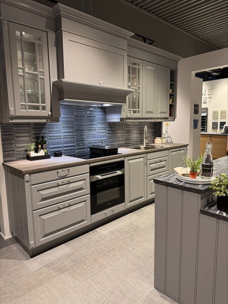 Kjøkken Rimelig: Din Guide til et Budsjettvennlig Drømmekjøkken () Kjøkken Rimelig: Din Guide til et Budsjettvennlig Drømmekjøkken